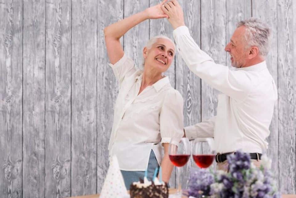Photographic paper wedding and meaning of the years of marriage: useful guide